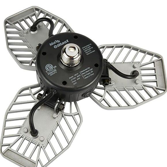 Maxx Blast Ultra-Bright LED Garage Light With Adjustable Panels - Picture 5 of 9